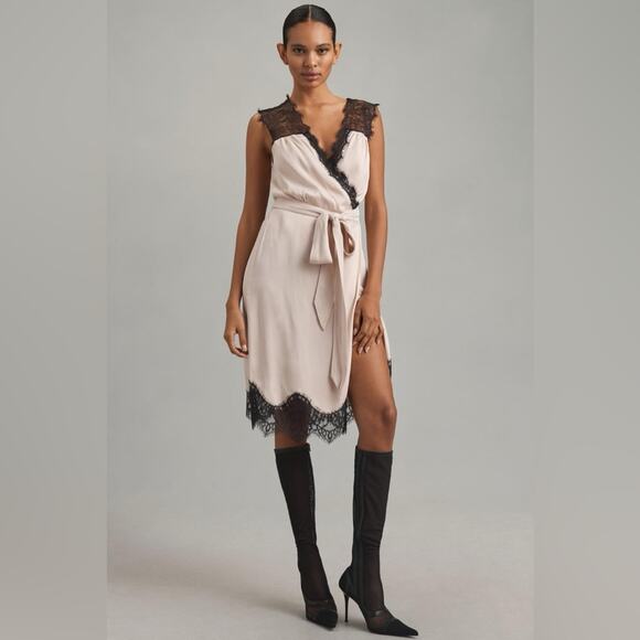 BY ANTHROPOLOGIE Sleeveless V-Neck Lace Wrap Midi Dress Blush Pink Black XS NEW - Picture 6 of 10